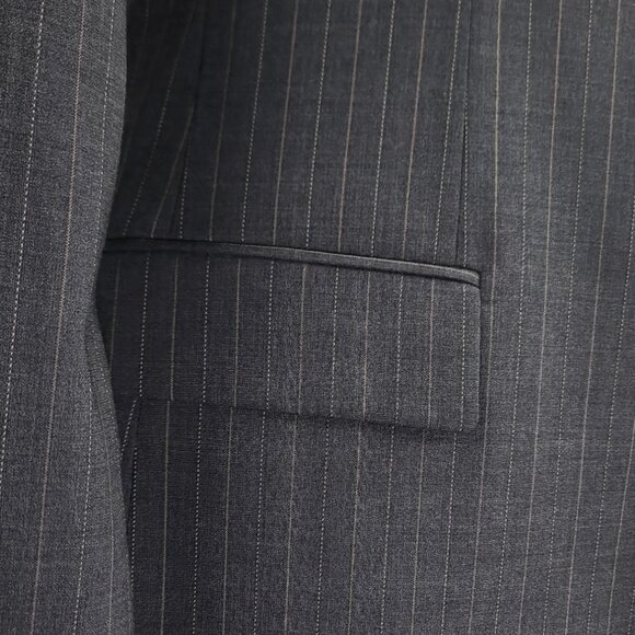 Hugo Boss Stripe 2-Piece Three Button Wool Suit 42R - W35xL29 - Picture 7 of 16